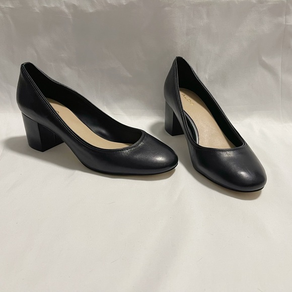 Aldo Elaesa Dress Pumps - Picture 2 of 7